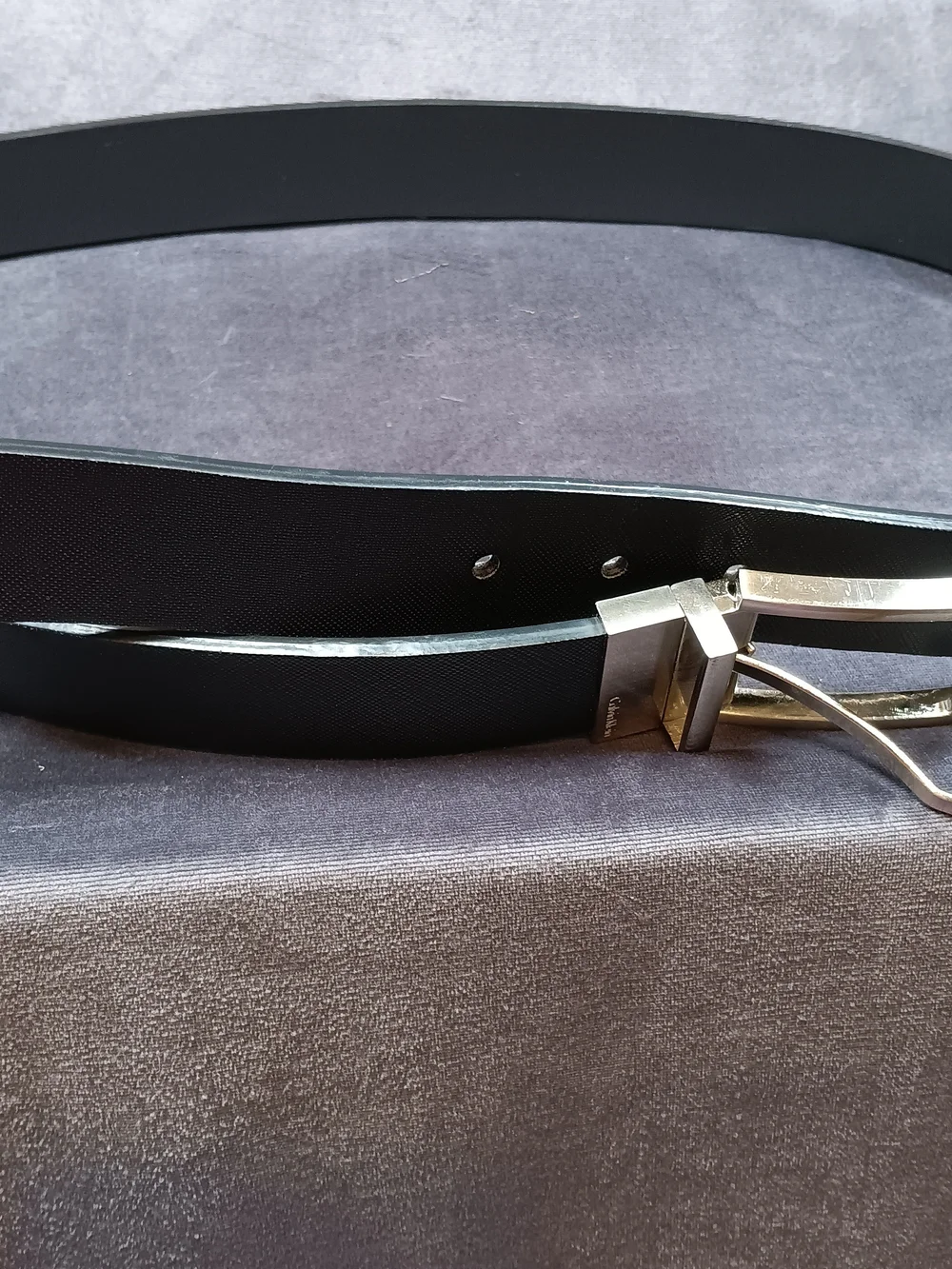 Calvin Klein Men’s Silver Buckle Black Webbing Belt